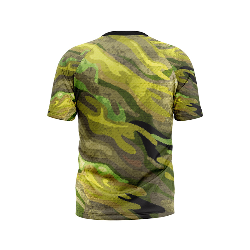 Manga corta deportiva de camuflaje para hombre